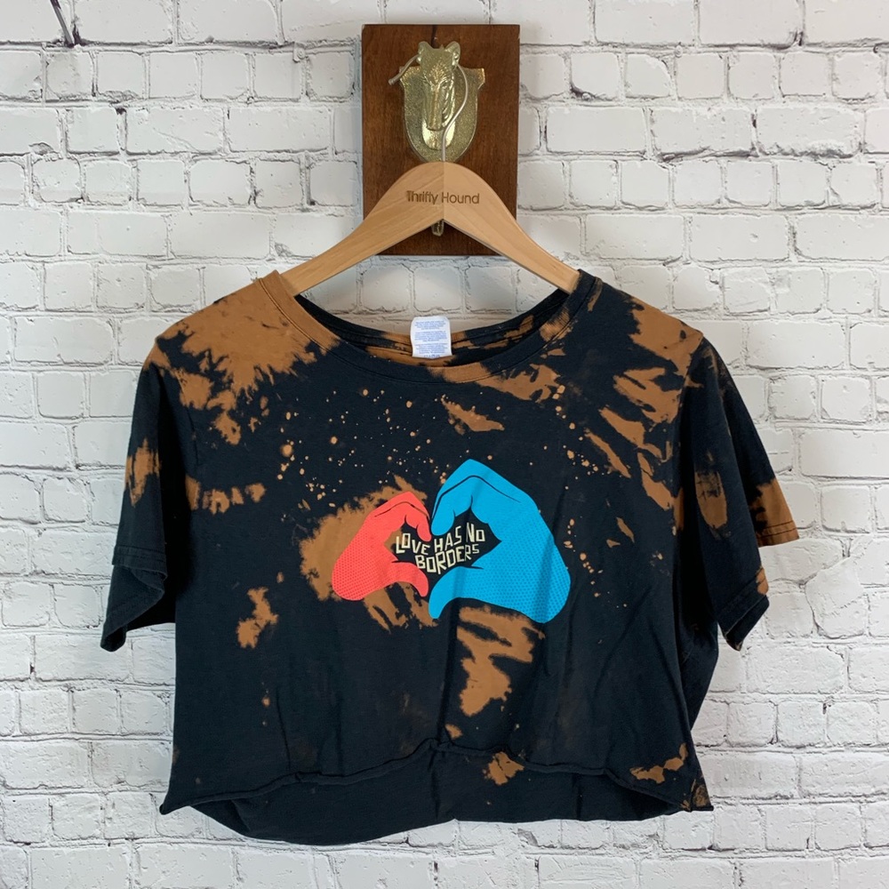 LOVE HAS NO BORDERS crop top